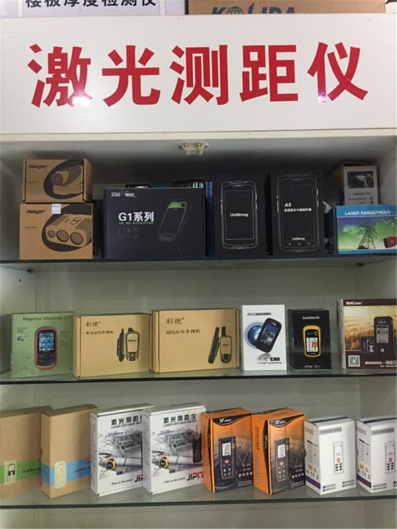 激光測(cè)距儀